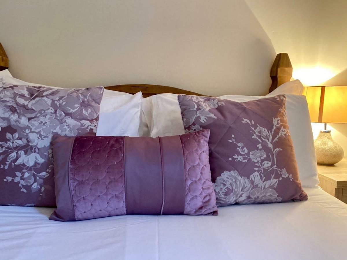 Appartamento Highland Self Catering Retreat With Stunning Views Fort William Esterno foto